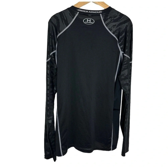 Under Amour 9 strong black performance long sleeve XL top - Picture 3 of 6